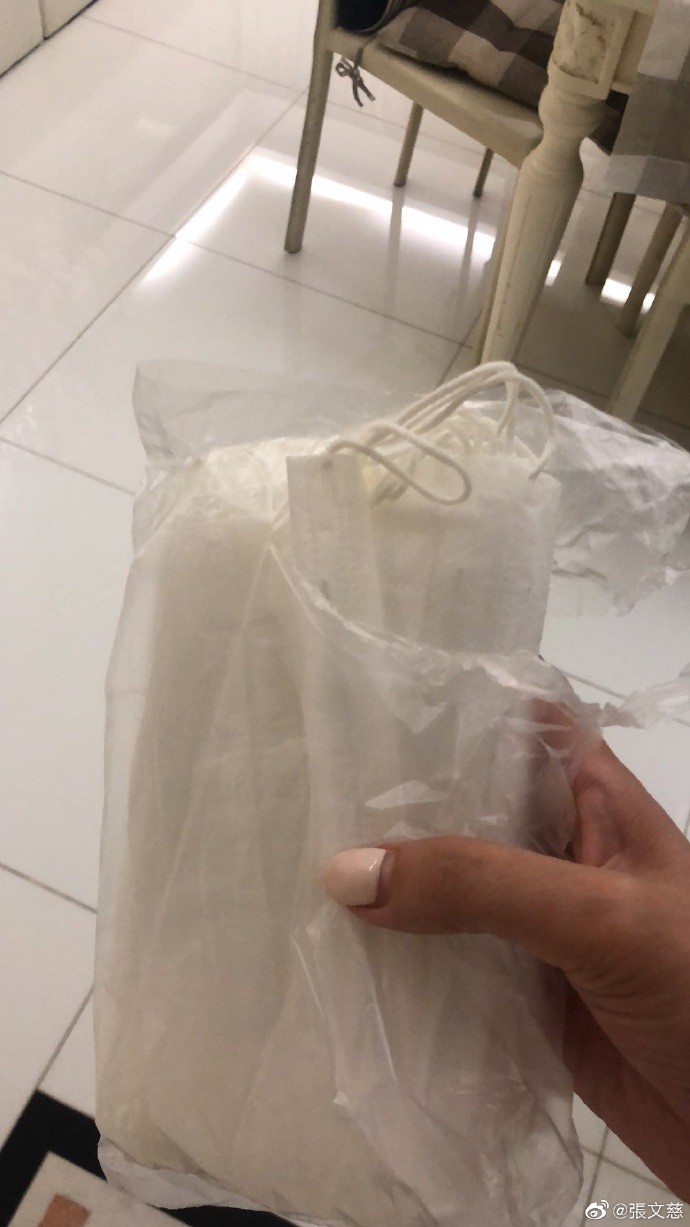 「如果有日你在街上見到我沒有戴口罩,請不要罵我沒公德心!」