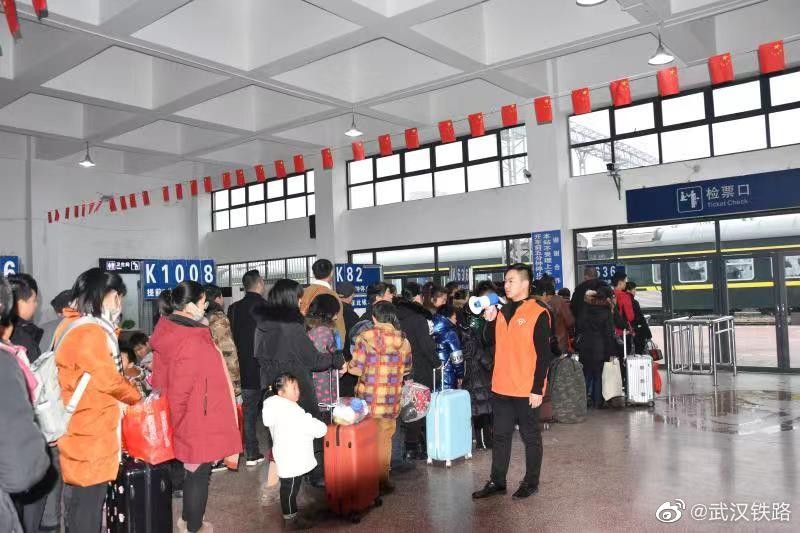 72661175ly1garg44e573j20m80etmyw