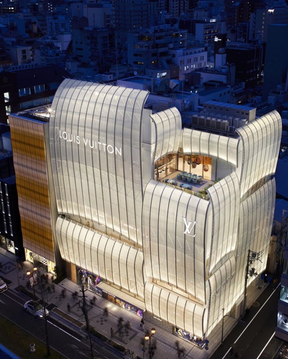 LV迷必朝聖!大阪心齋橋全新四層旗艦店