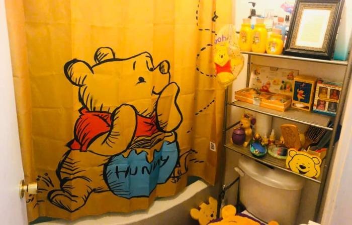 最近一位pooh pooh的鐵粉不但家中買下了不少維尼商品,還把自己家中的浴室都全加入了維尼的元素在
