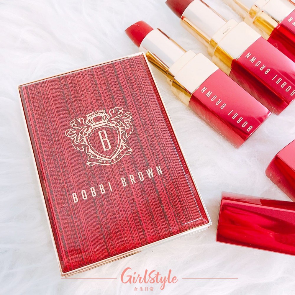 SSSREDMAKEUPPRODUCTS01