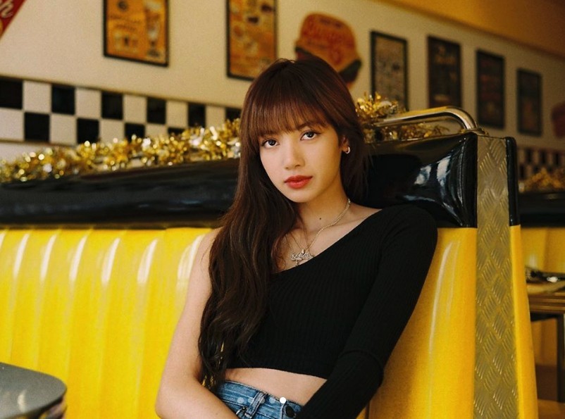 批評lisa來她中國錄節目卻不說中文太不敬業!