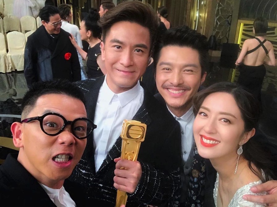 TVB《萬千星輝頒獎典禮2019》昨晚舉行,馬國明終於憑《白色強人》唐明一角勇奪視帝寶座!