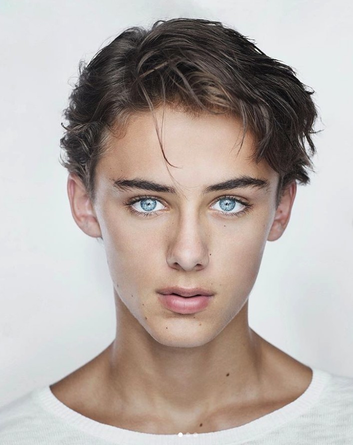 William Franklyn Miller一雙湛藍如鑽石的眼睛真是太迷人了！