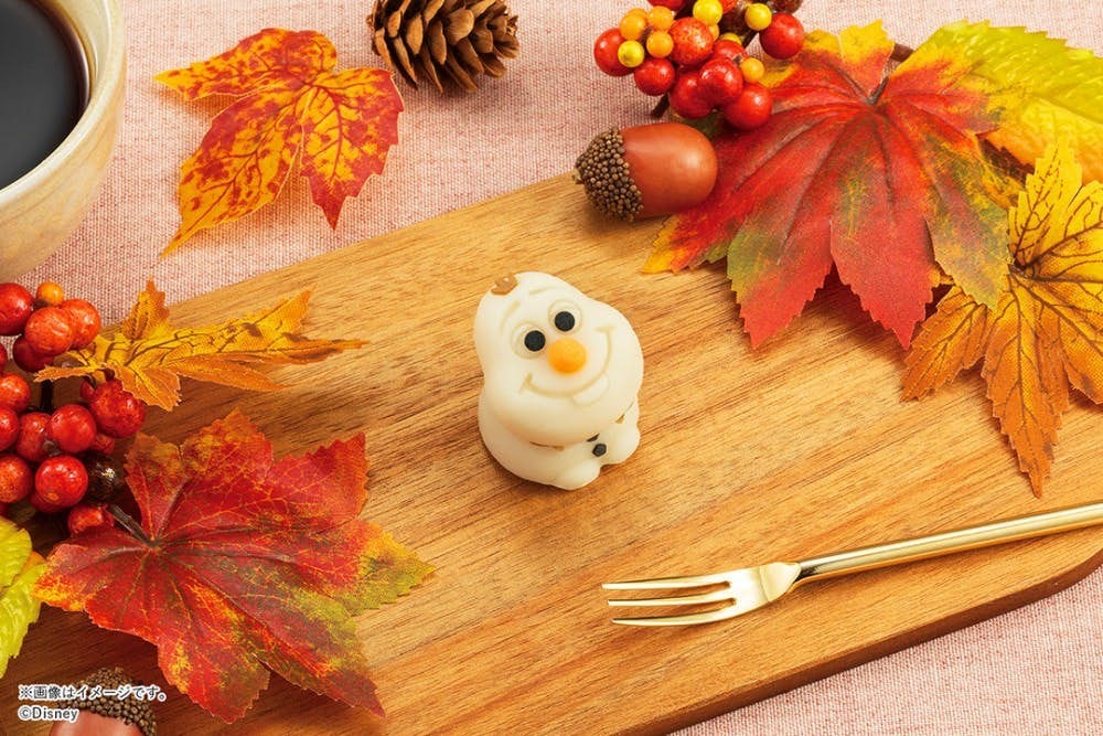 早幾個月因為《魔雪奇緣2》上映,推出了一款期間限定的「小白和菓子」,未正式上架就已經在Twitter上引起熱話。