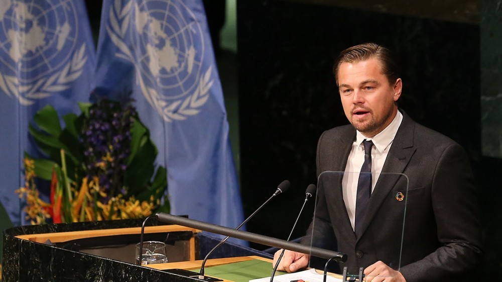 星里安納度(Leonardo DiCaprio),他所創辦的環保團體就捐出$2300萬幫助澳洲救災