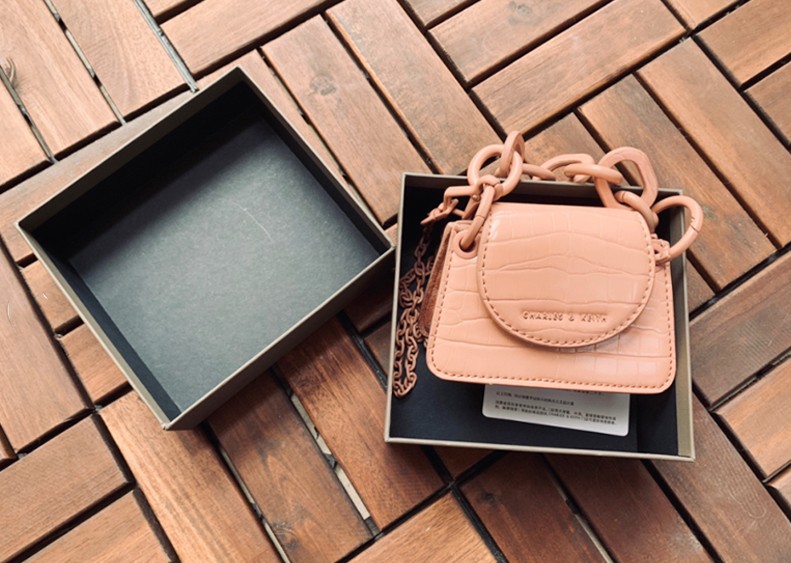 Charles&Keith 奶茶手袋