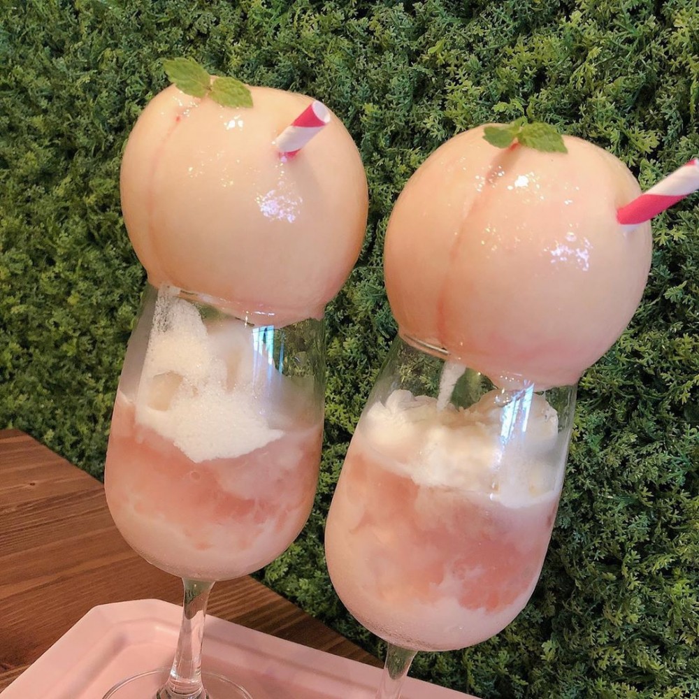 水蜜桃芭菲 日本甜品店八百屋の嫁