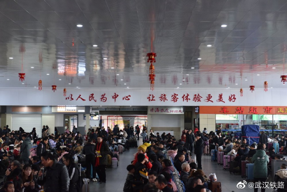 72661175ly1gayinz5rijj218y0u07ww