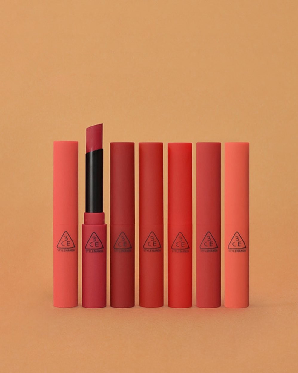 3CE SLIM VELVET LIP COLOR COLLECTION 絲絨霧⾯唇膏推出全新包裝, 15款啞緻唇膏色調各有特色