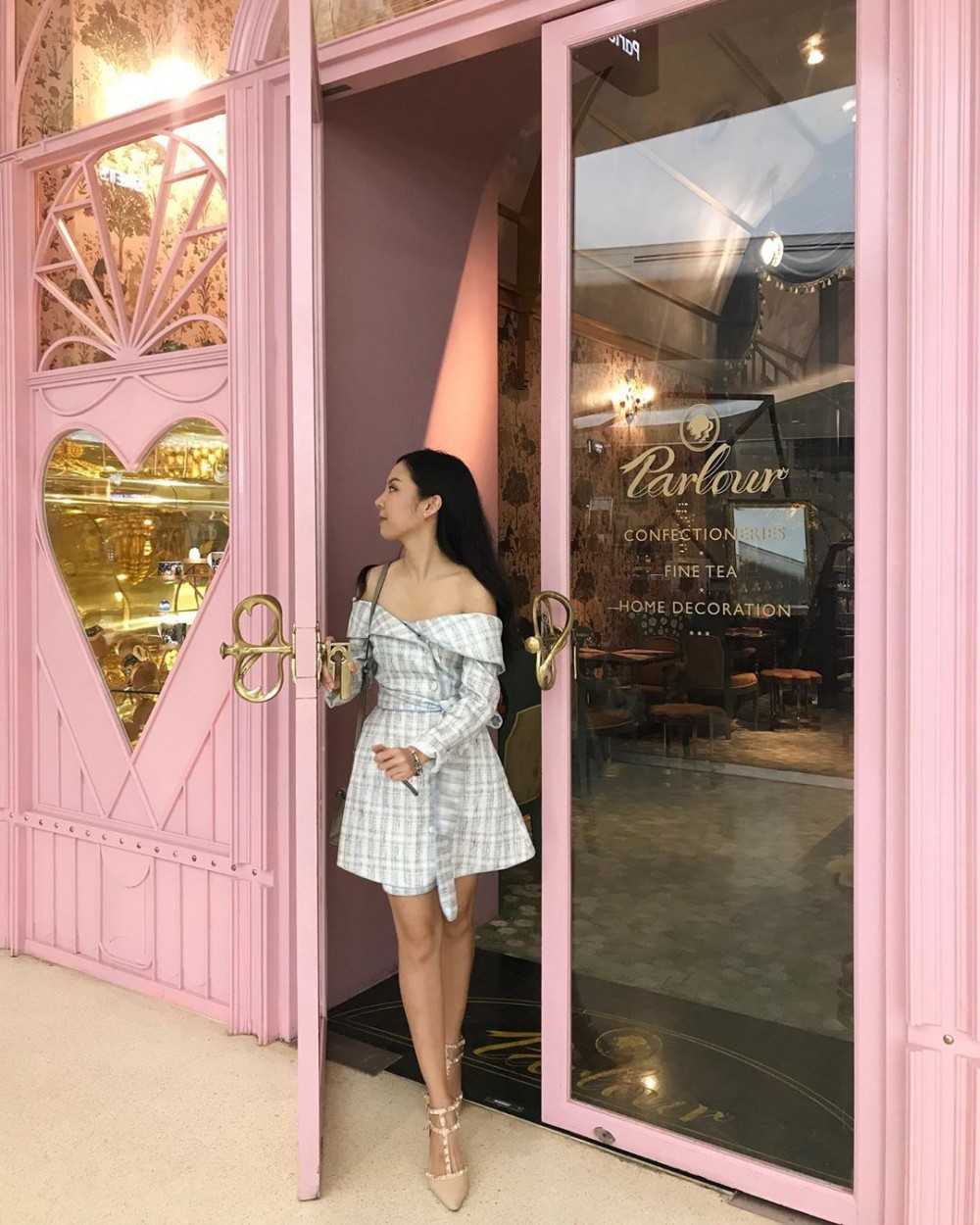 曼谷、最近在 instagram 掀起一陣熱話的宮廷風 Cafe— Sretsis Parlour 放到 bucket list