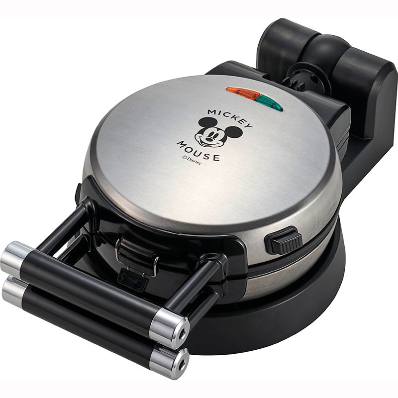 這款鬆餅機以微笑米奇為造型,真的是跟樂園同款!