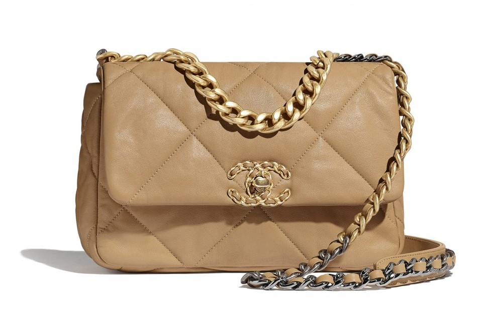 Chanel 19 Flag Bag HK$35,100