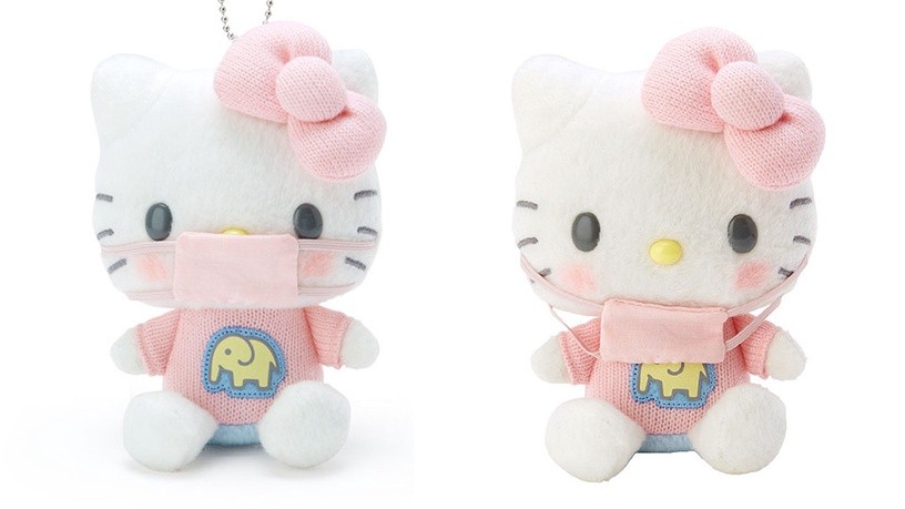 Hello Kitty穿著粉紅色的毛衣,頭上的蝴蝶結和臉上的口罩都跟毛衣同一隻色,粉粉的散發著滿滿的少女心