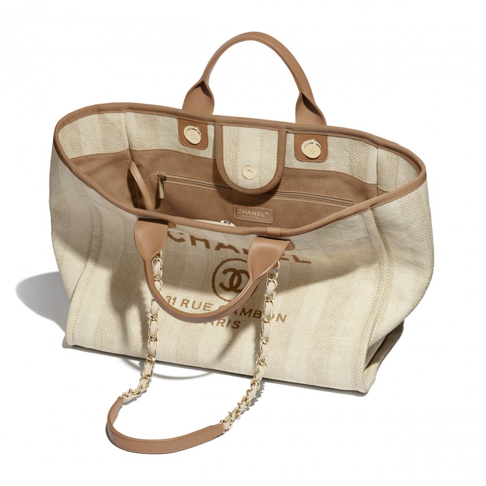 # Chanel shopping bag HK$22,000