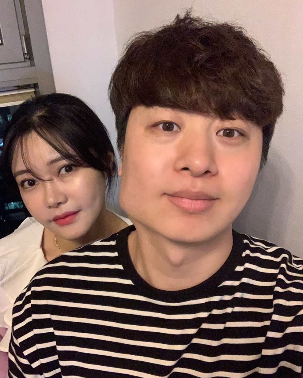 韓國諧星劉相務,卻被老婆金延智P到走樣兼起角,還要惡搞放上網成功引起網民熱話