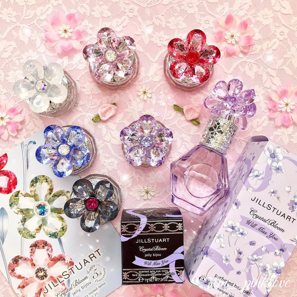 JILL STUART的Crystal Bloom jelly bijou 鑽石花果凍眼影系列