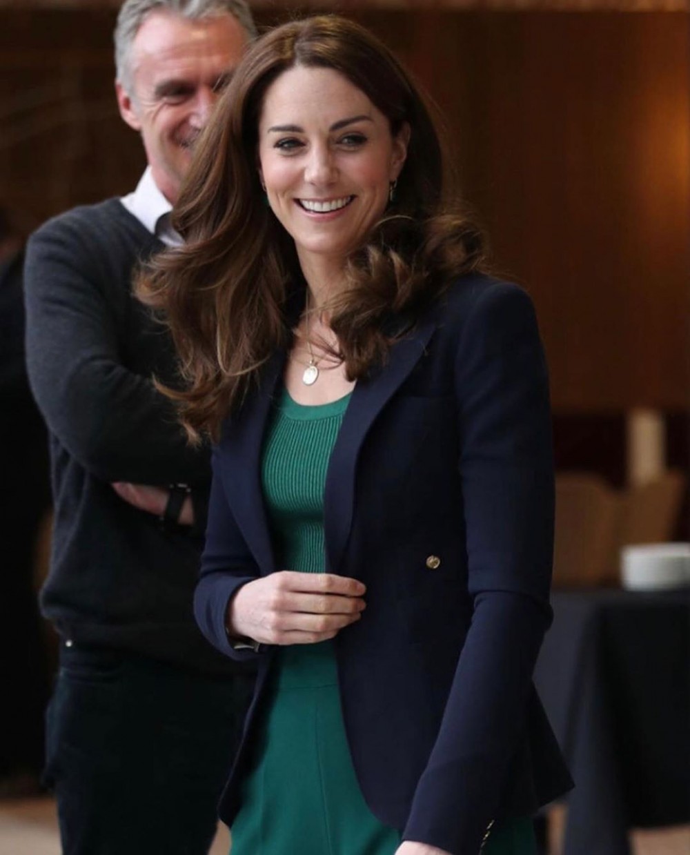 凱特王妃運動服外穿上smythebrand的西裝外套