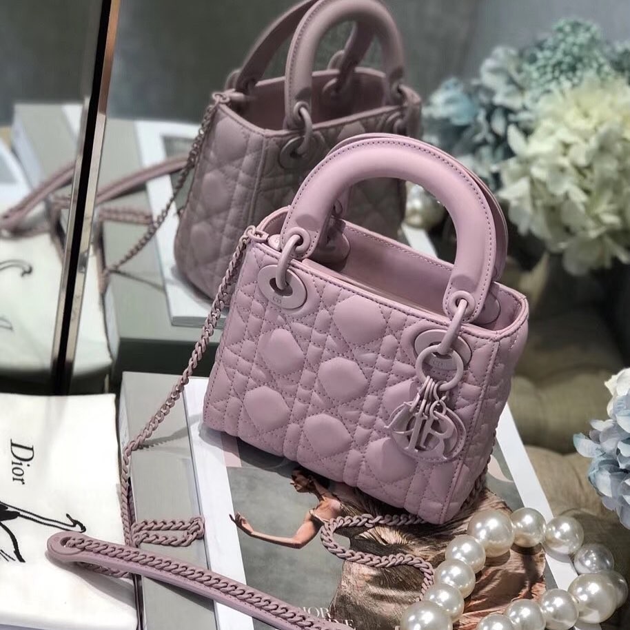 迷你版Lady Dior「柔霧啞光」新色 LADY DIOR MINI MATTE