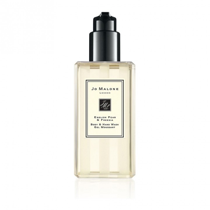 Jo Malone London 英國梨與小蒼蘭手部及身體沐浴凝膠 HK$380 / 250ml
