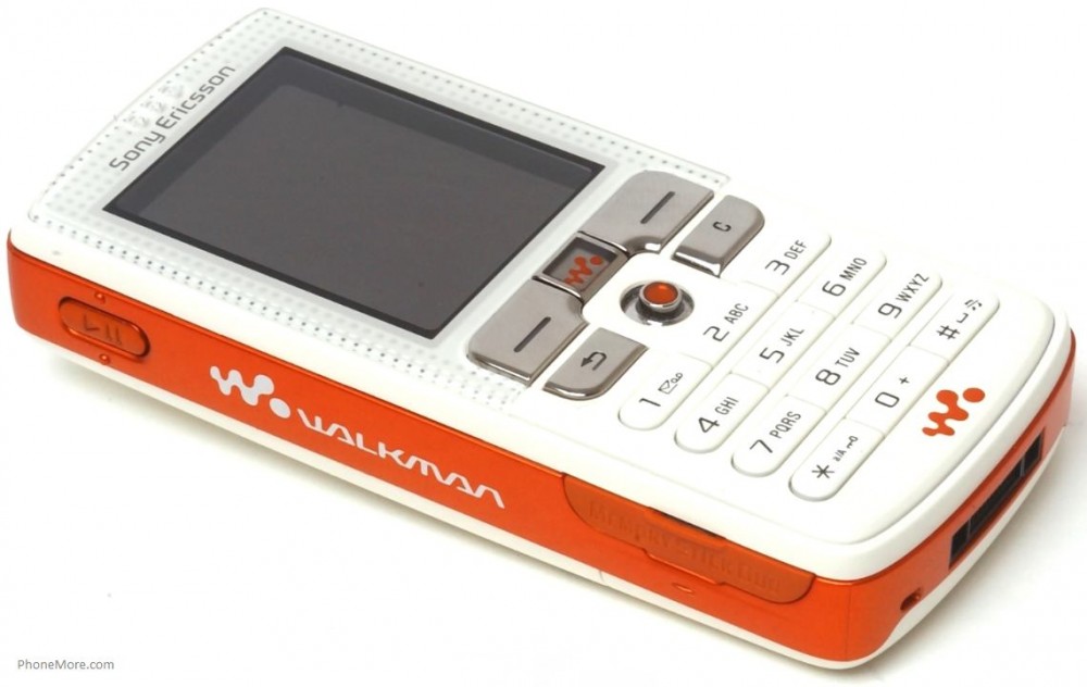 【iPhone 12】80、90後必買過12部經典手機, Sony Ericsson w800i