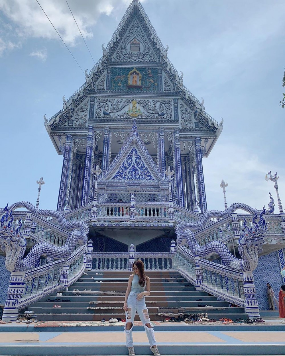 藍白寺廟Wat Pak Nam Khaem Nu