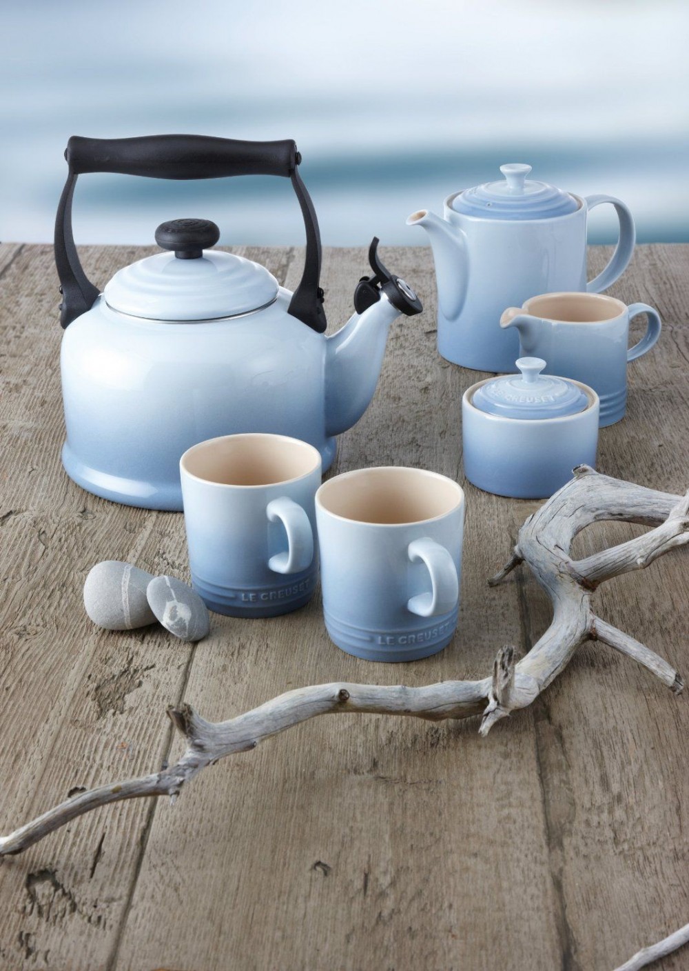 Le Creuset 粉藍色