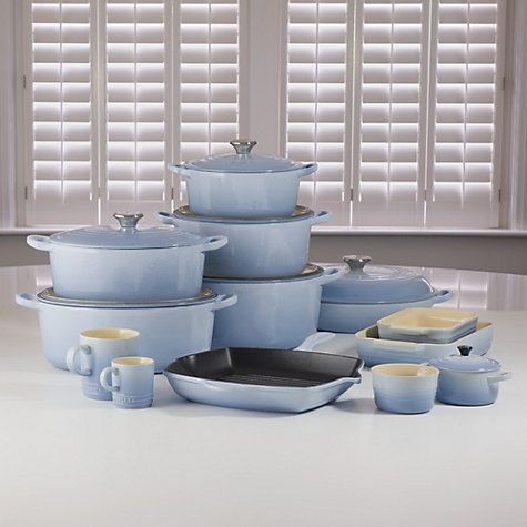 Le Creuset 粉藍色