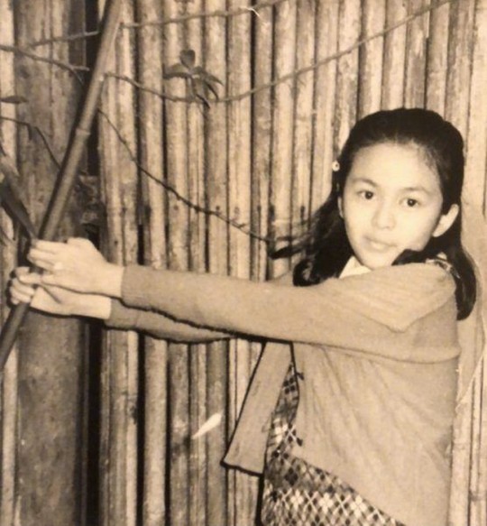 香港女明星童年照 關之琳