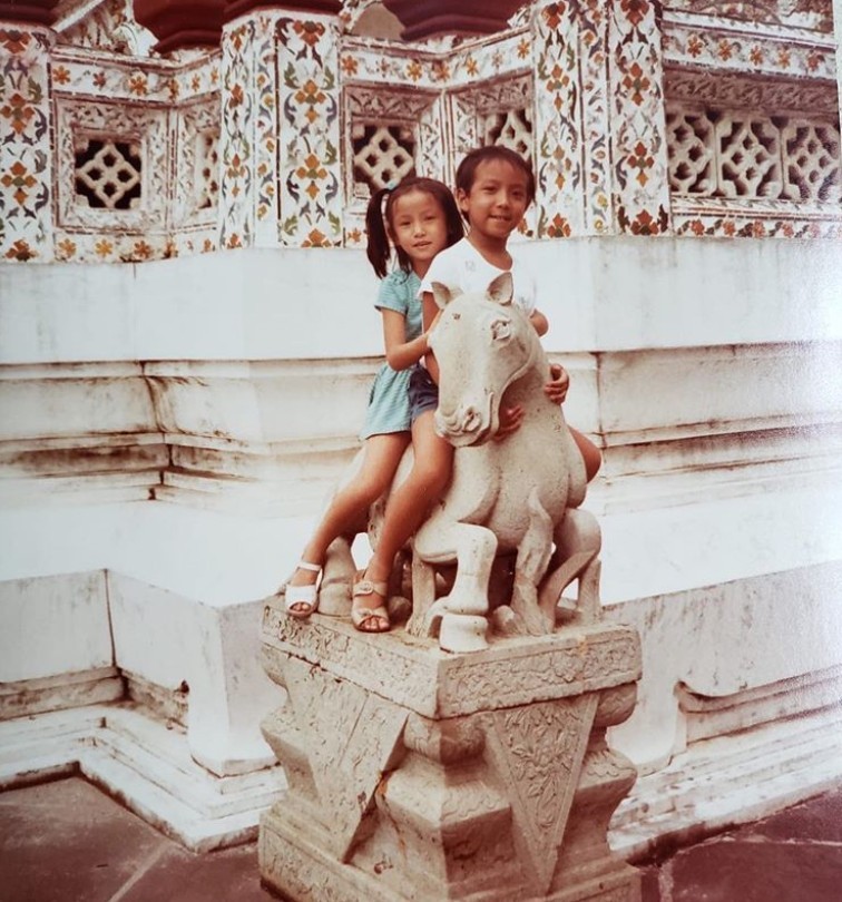 香港女明星童年照 何韻詩