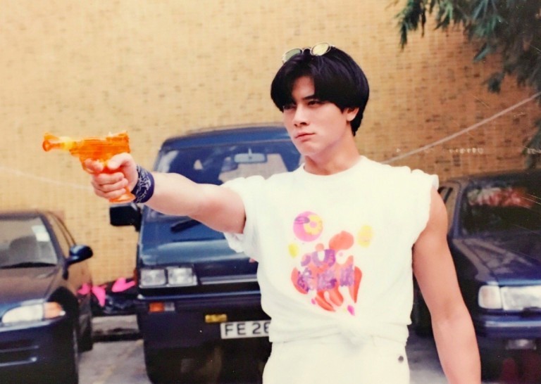 郭富城身上的那種壞壞的氣質也超級引的啊!喜歡壞男孩風的女生一定會愛上他,看完照片之後真的毫不意外他當年人氣爆棚的原因!