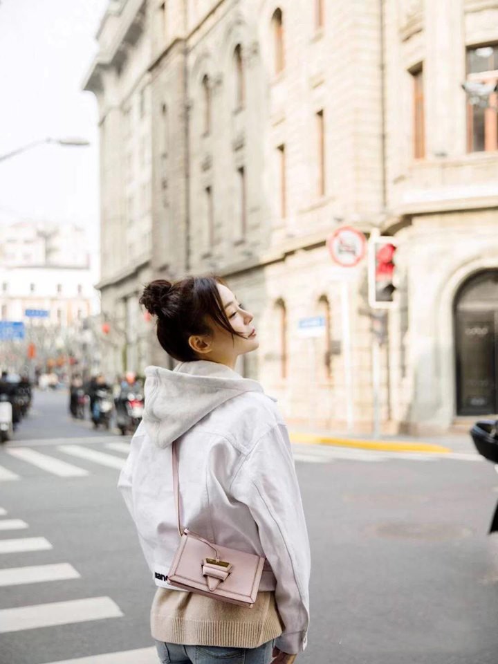 LOEWE Barcelona Soft Bag櫻花粉色手袋