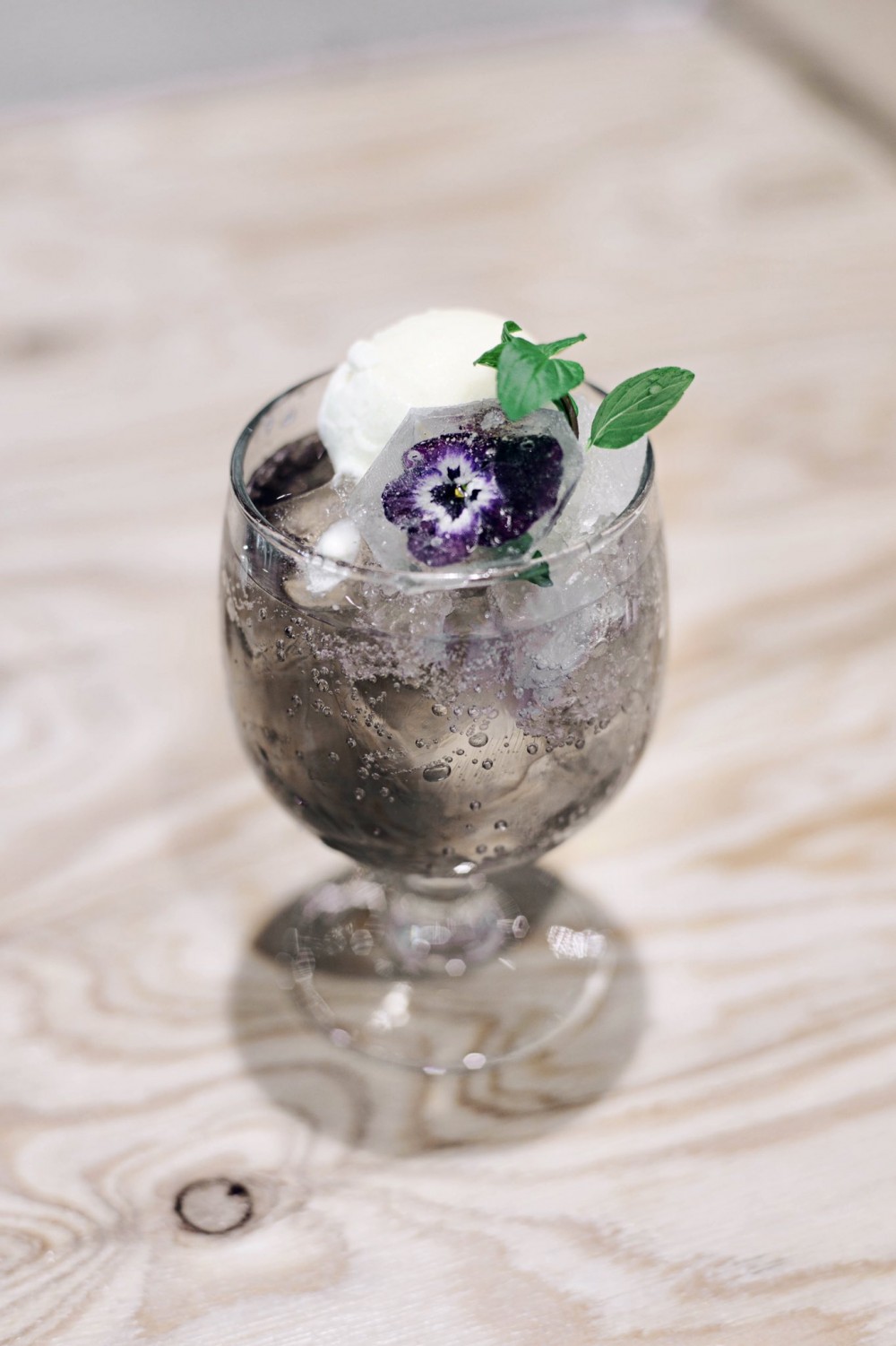 日本甜品師Hiroya Tsunekawa 分享「夢幻彩虹水晶凍」食譜