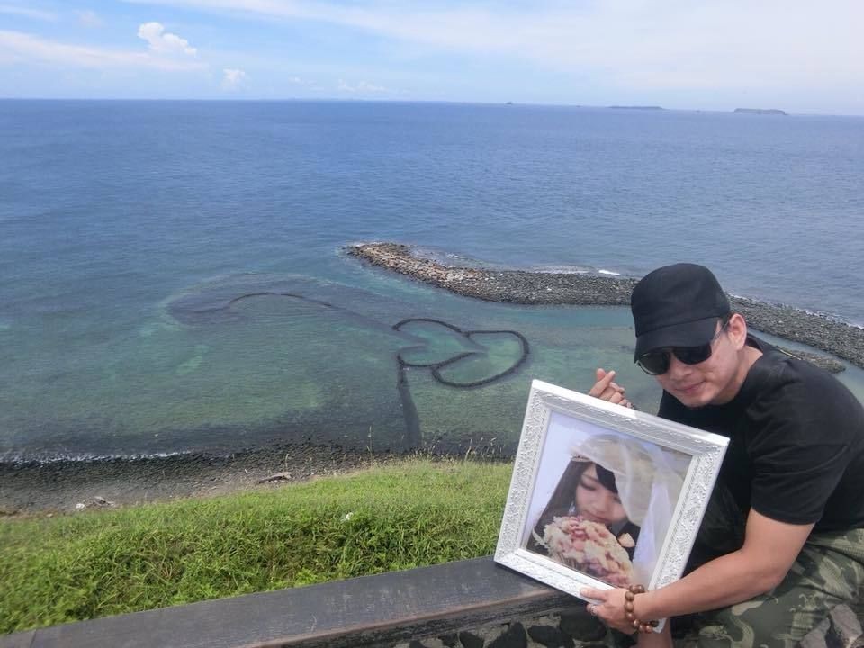 Freddy帶遺照環島遊實現遺願