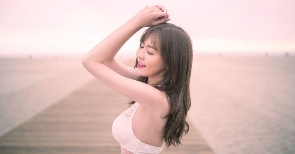 劉佩玥 泳衣