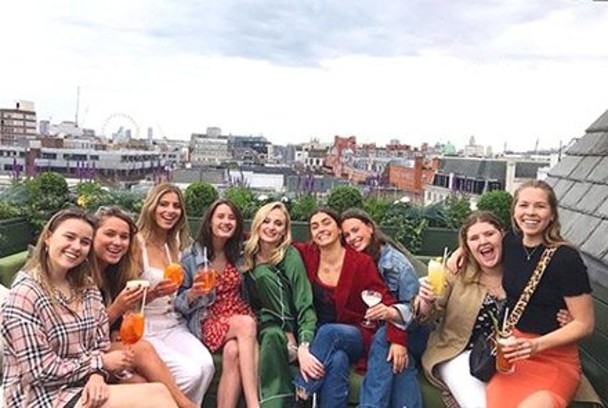 Tom Holland 新女朋友Nadia Parkes