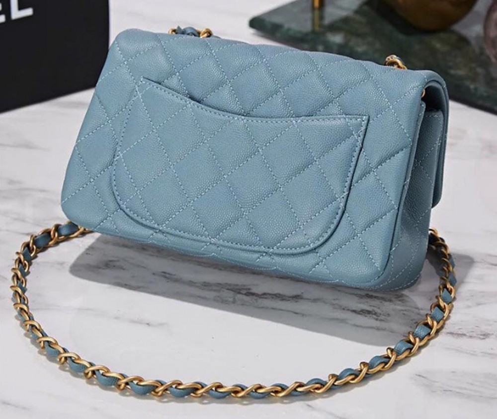 CHANEL Classic Flap Bag藍色