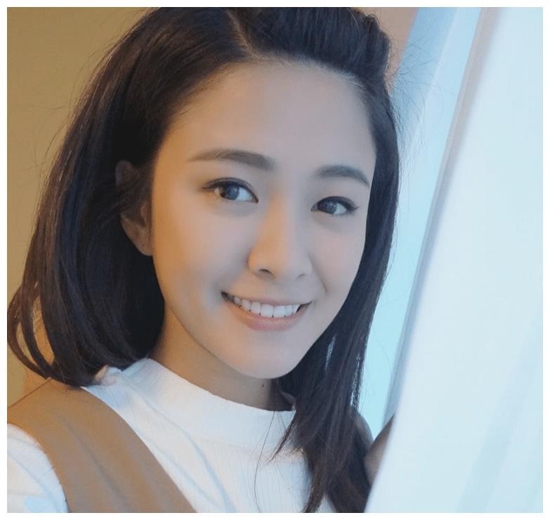 江嘉敏YES校花