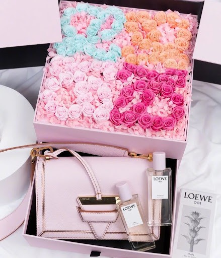 LOEWE Barcelona Soft Bag櫻花粉色手袋