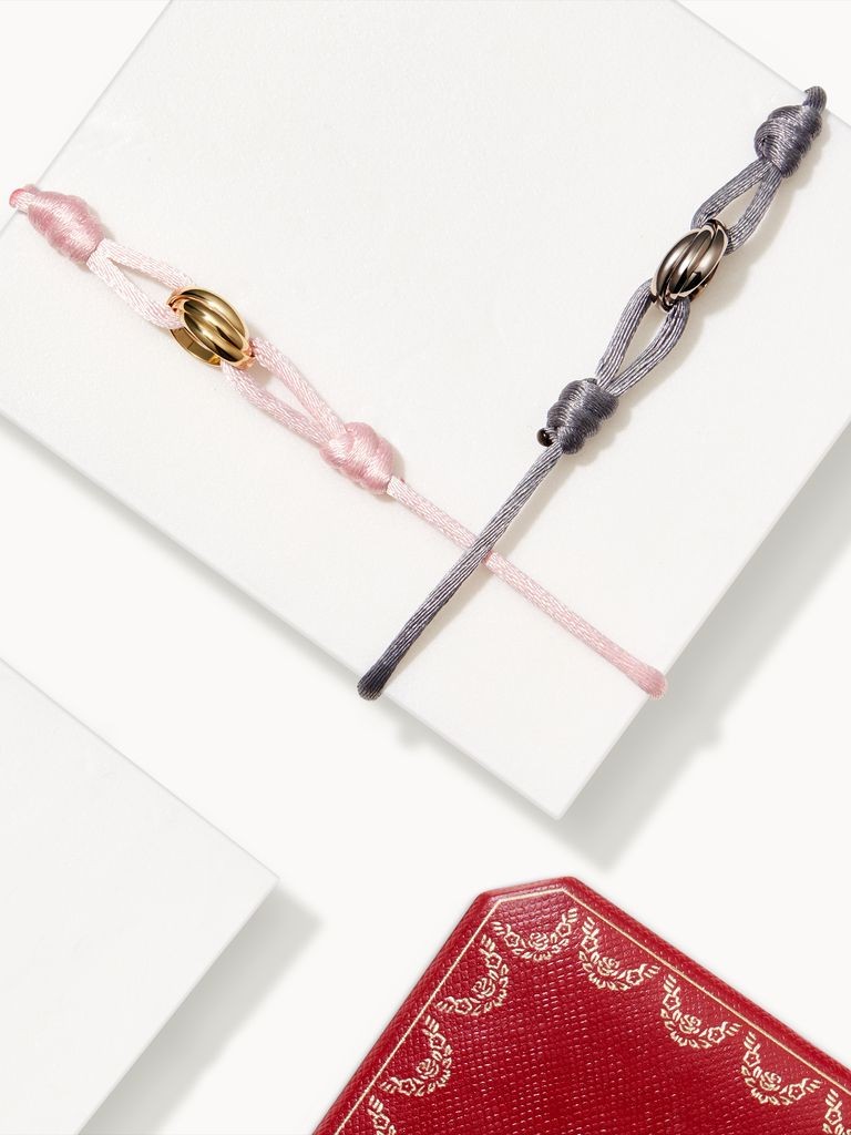 Cartier Trinity三環戒絲繩手鐲 粉紅銀灰新色