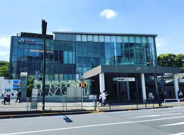 木造駅舎の原宿駅
