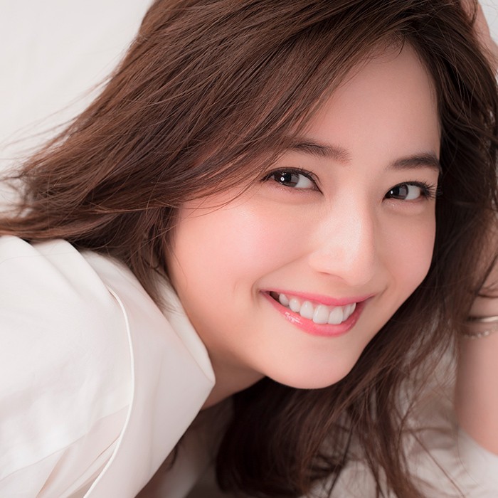 佐佐木希老公渡部建偷食再爆料!和節目女助理全員有染,一個原因堅決不離婚