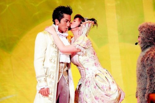 欣宜吻吳卓羲【樂壇尷尬事】