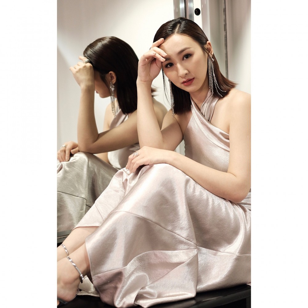 高海寧TVB女明星花旦童年照/學生相曝光