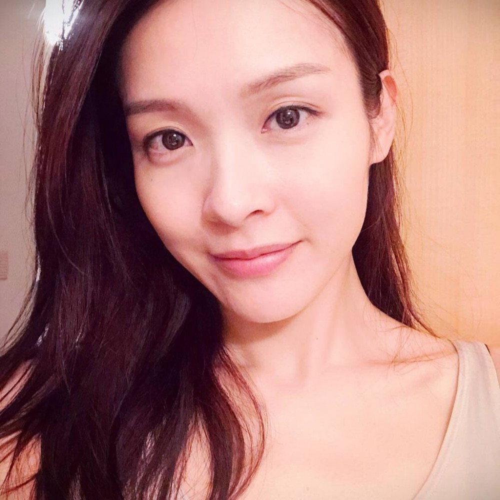 李佳芯TVB女明星花旦童年照/學生相曝光
