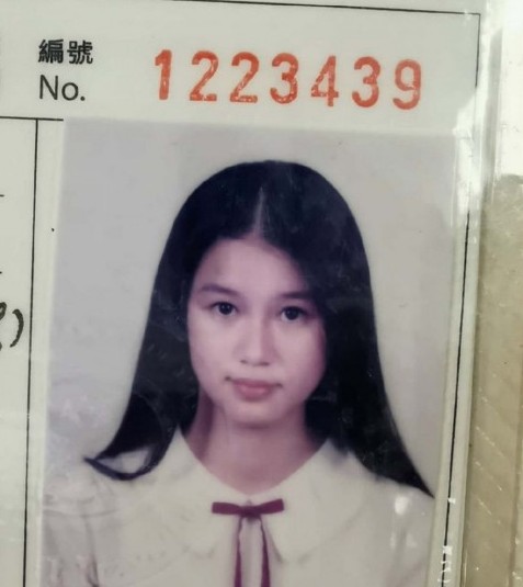 黃翠如TVB女明星花旦童年照/學生相曝光