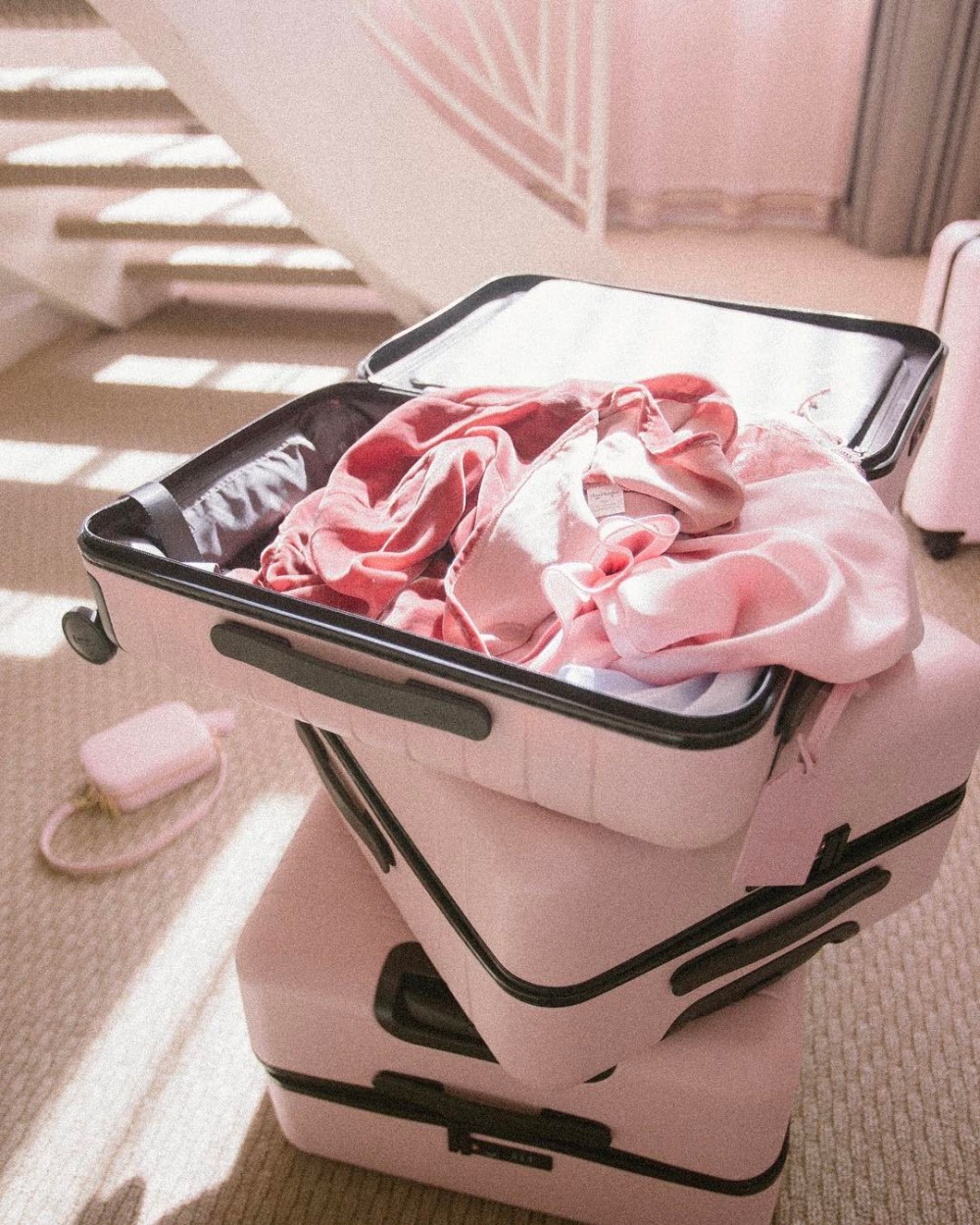 Away X Pop&Suki 粉嫩櫻花色行李箱