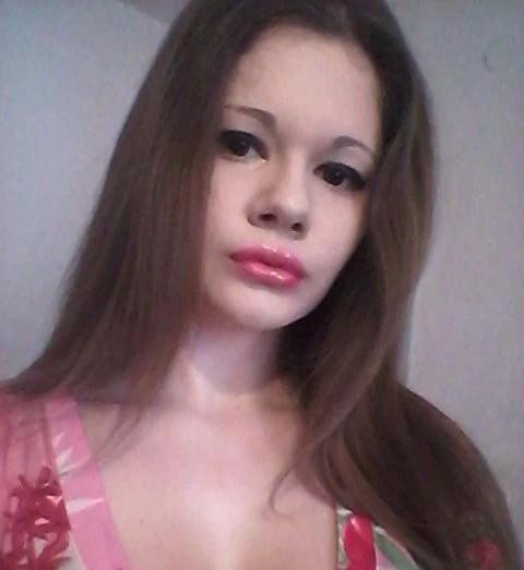 整容世界最厚唇 22歲少女Andrea Ivanova
