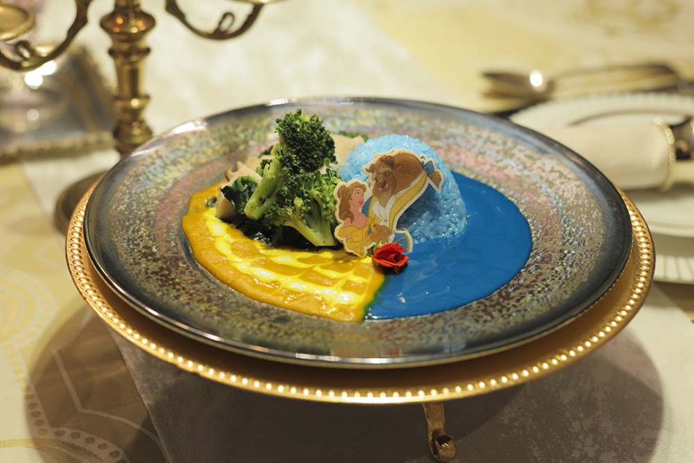 日本開「美女與野獸」主題Cafe