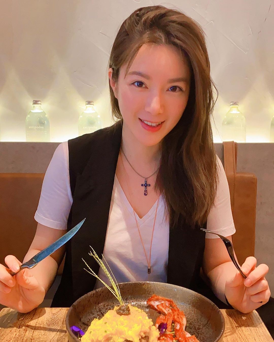 「微胖系女友」8大可愛特質!好攬過抱枕、生氣用食物就能哄回來